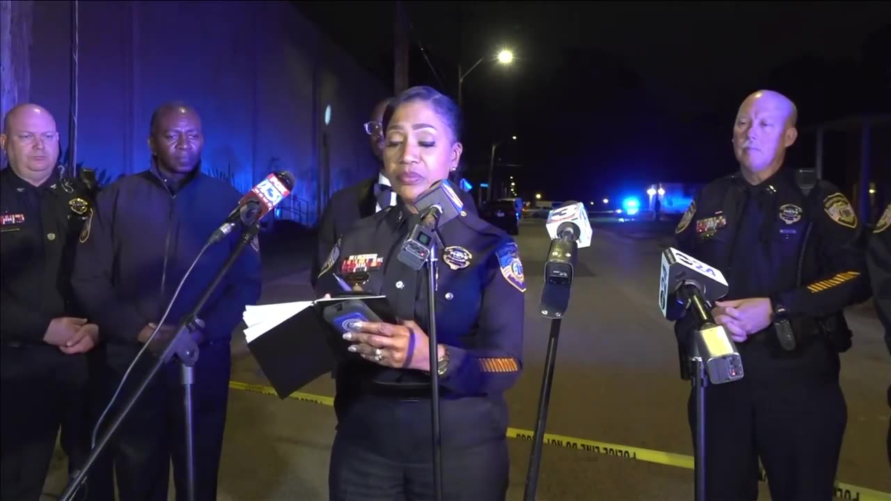 Memphis Mass Shooting Caught On Live 14 People Shot 2 Reportedly