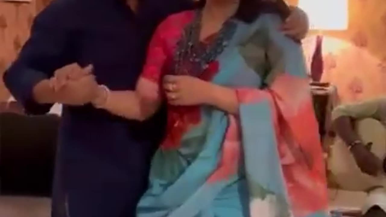 Singer Akhi Alamgir dance with bappa raj