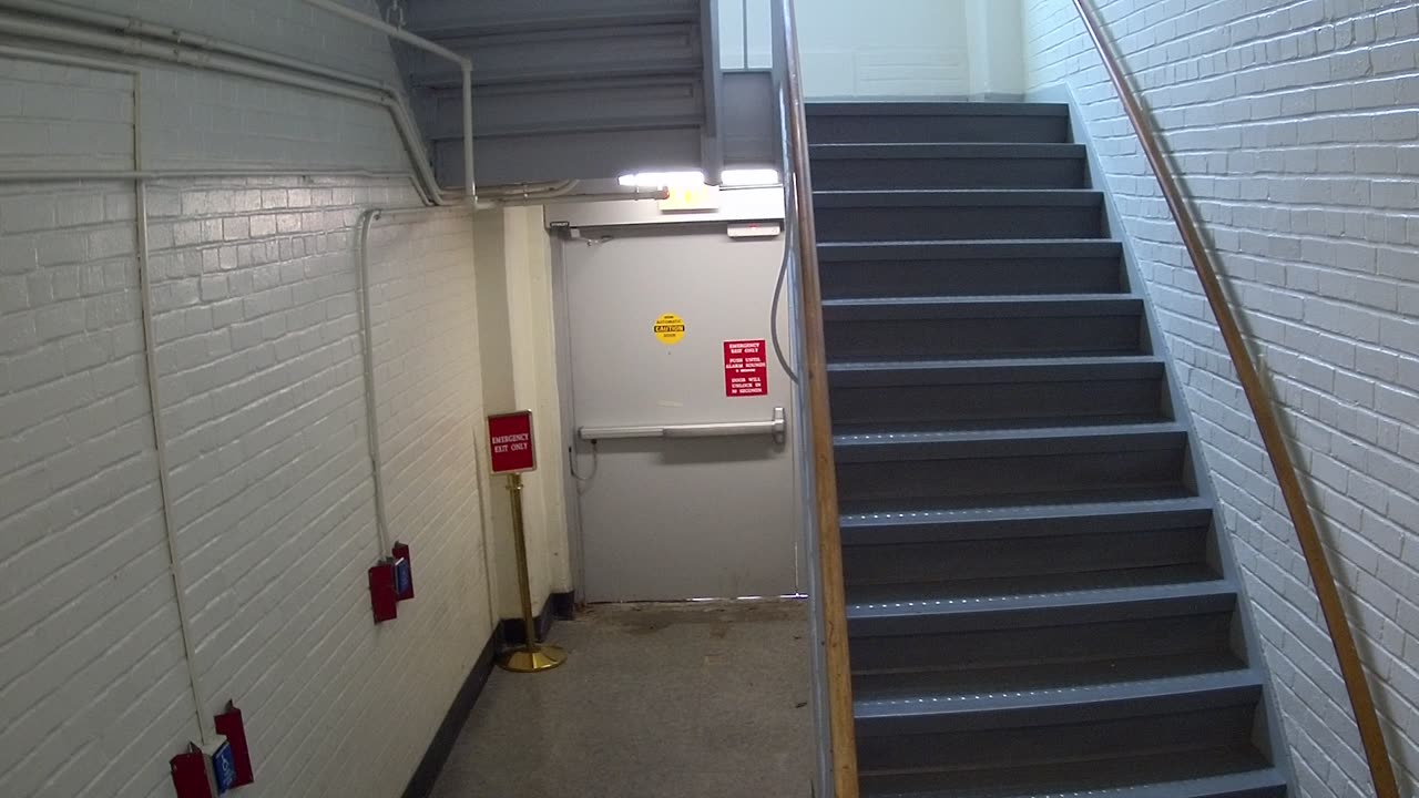 3872FHOB01Stair8_2021-01-06_10h35min31s077ms.mp4