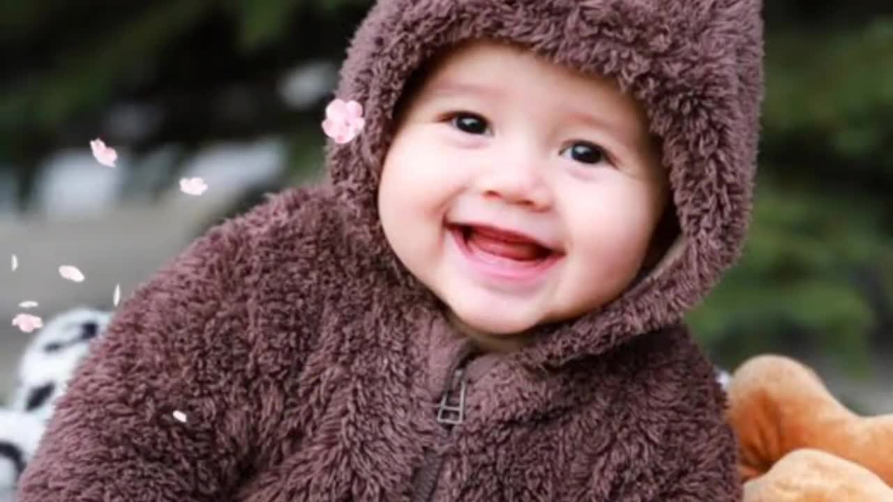 cute baby happy video share to every one