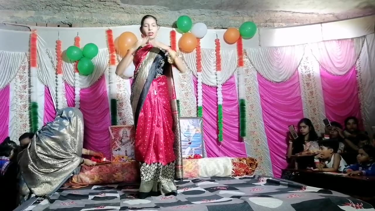 Gyan ki jyoti jala dena song dance by riya kumari