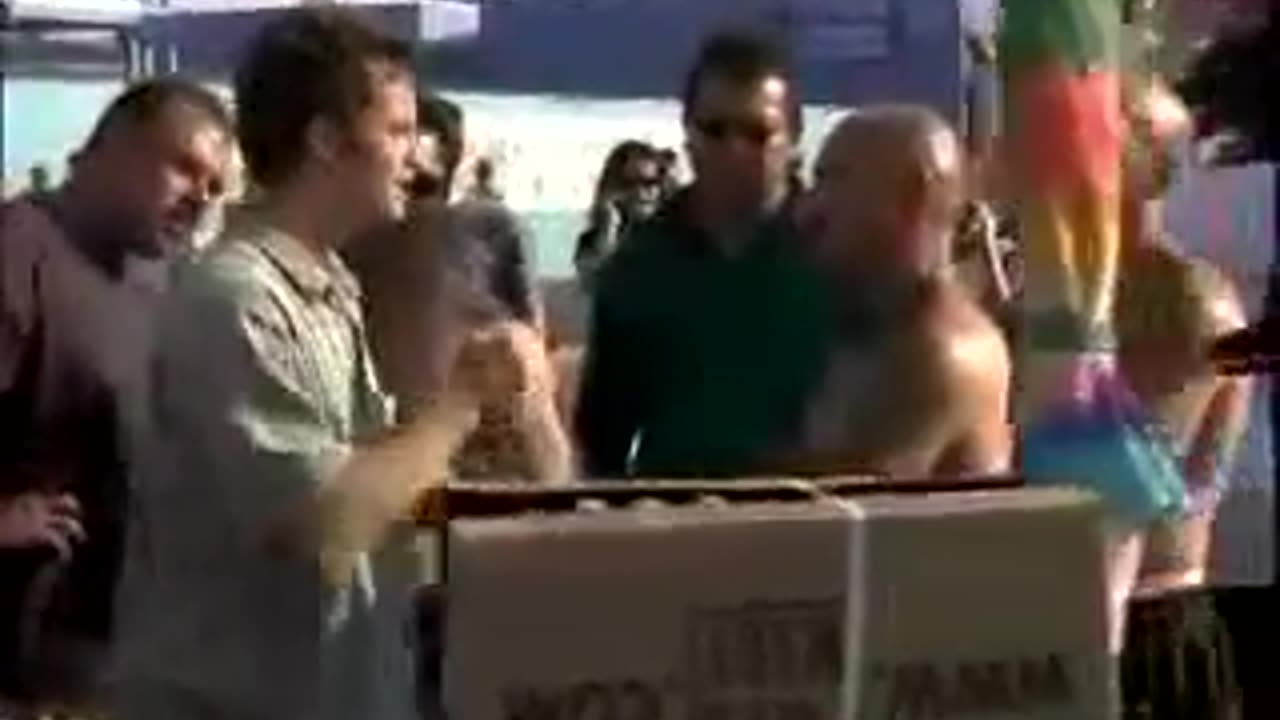 Kirk Cameron Talks with Gang Members