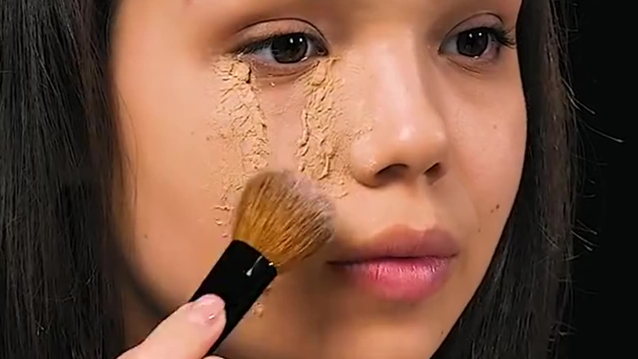 A crazy Halloween makeup idea can be conceived