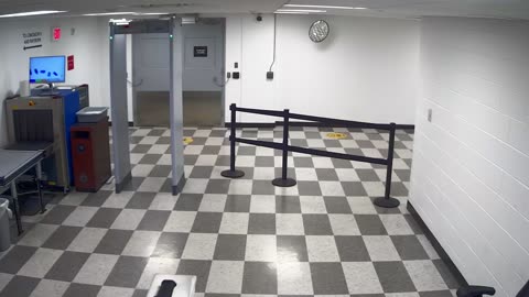 6134RHOBG3G308CLobby8Entrance_2021-01-06_16h20min01s593ms.mp4