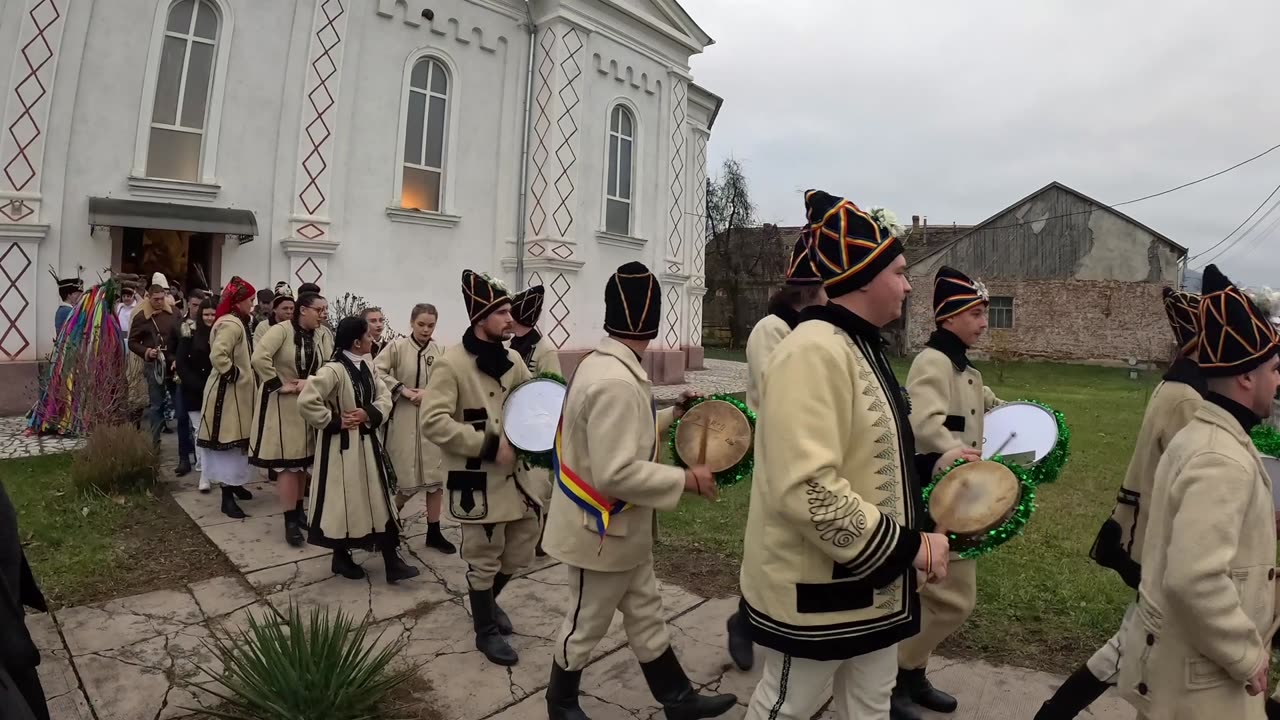 Otro grupo de villancicos sale de nuestra iglesia en Transilvania