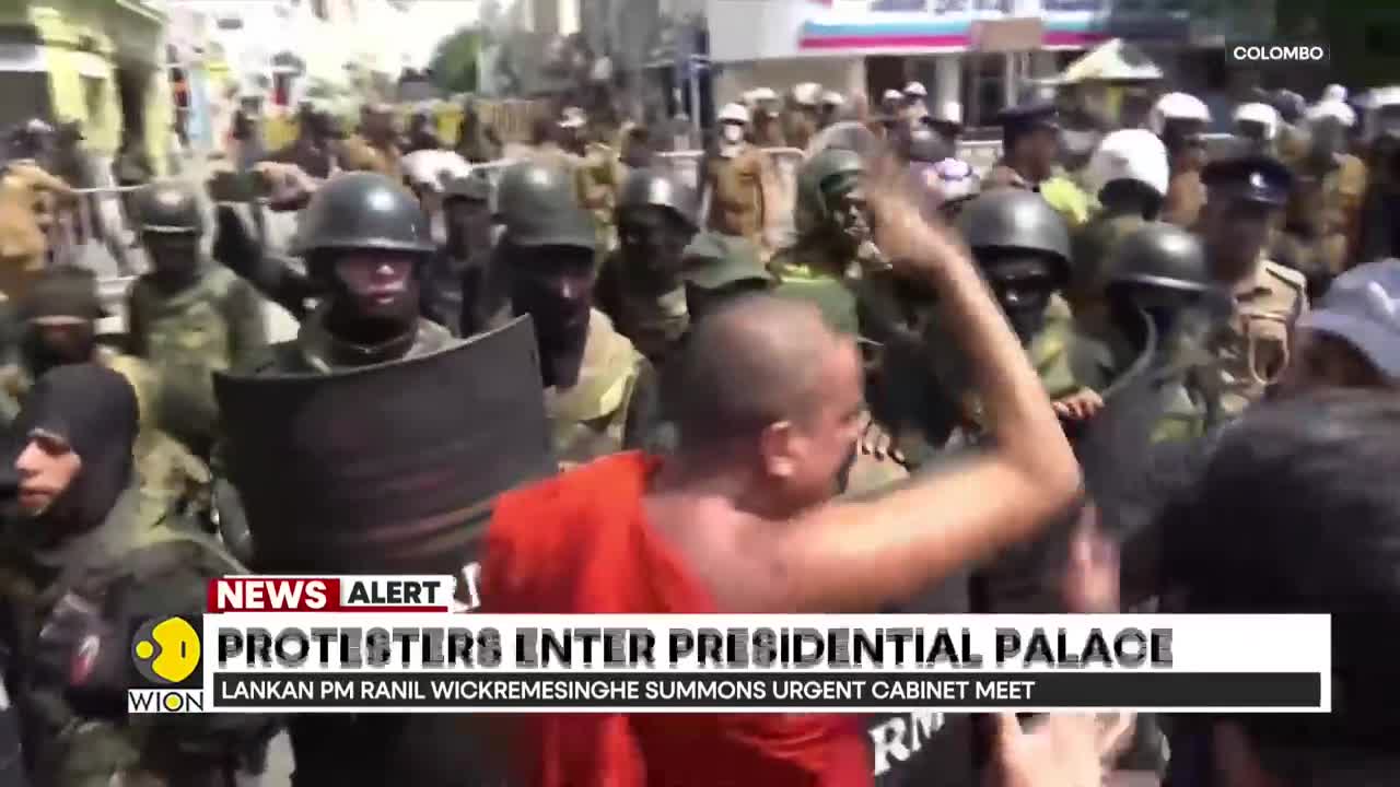 Sri Lankan President flees, Angry protesters take over President's house
