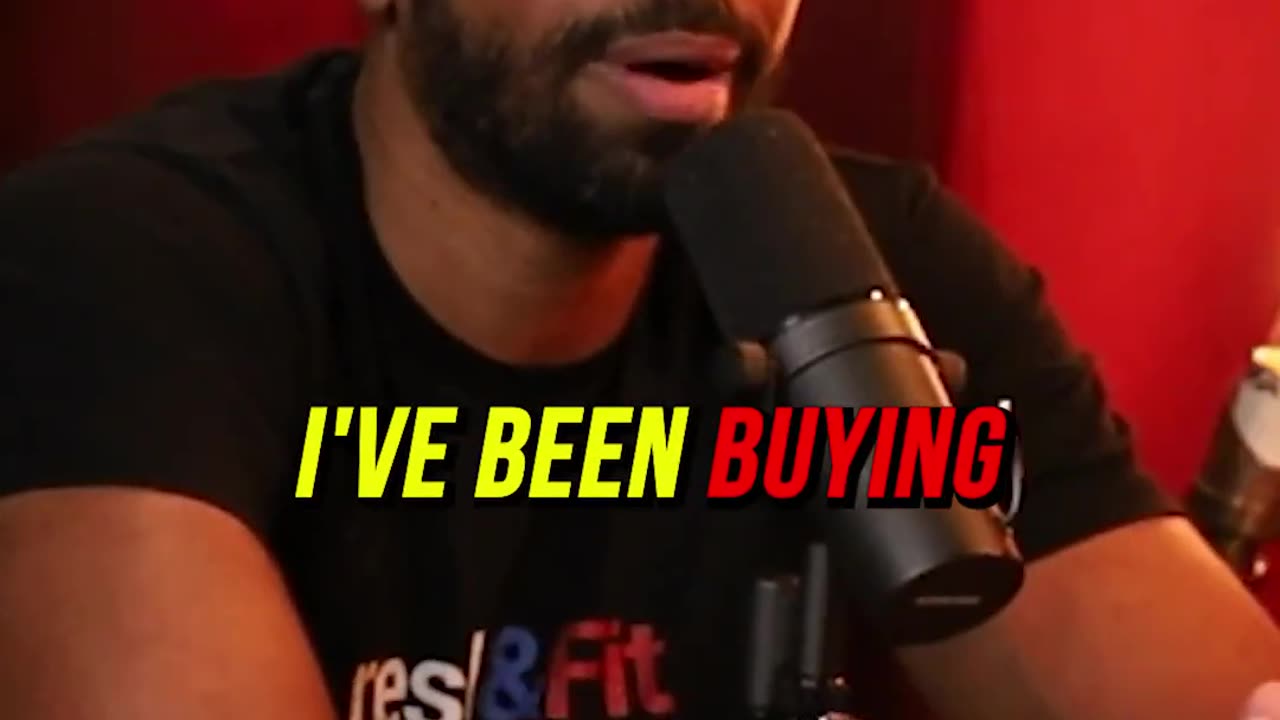 How much does the freshandfit are makin?