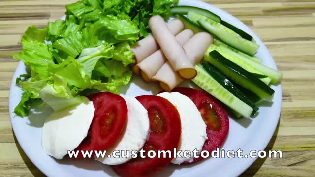 Keto Caprese Salad Platter