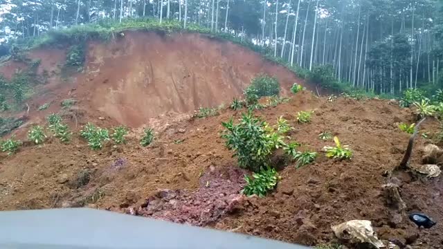 landslide in cianjur Indonesia yesterday