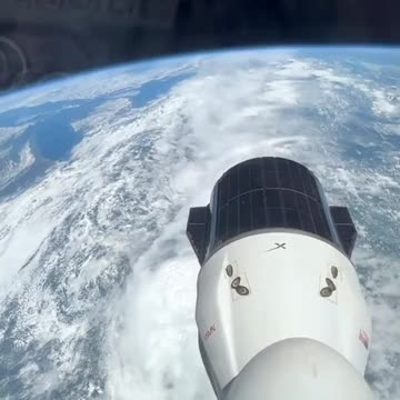 Mind blowing view of Earth from the SpaceX Crew Dragon once in orbit