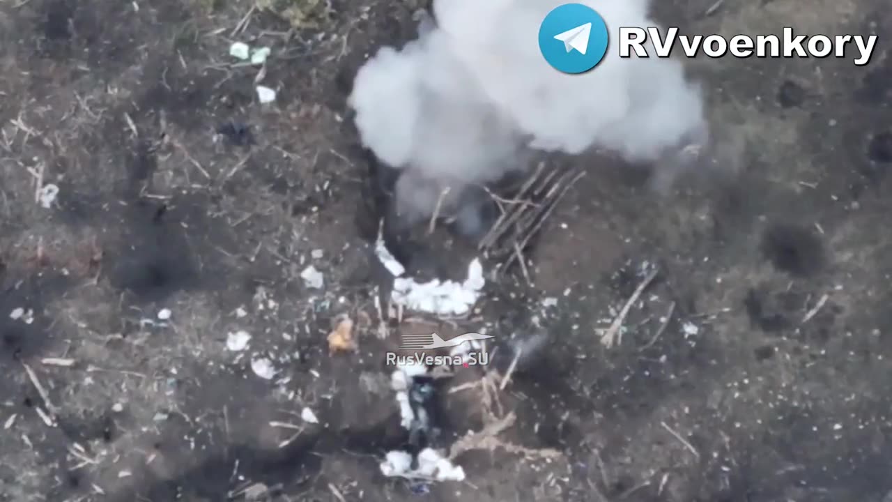 💣🇷🇺 Ukraine Russia War | Ukrainian Dugout Hit by FPV Drone, Soldiers Forced to Shelter | RCF