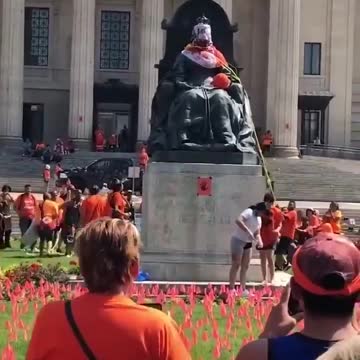Queen Victoria and Elizabeth II statues toppled in Canada
