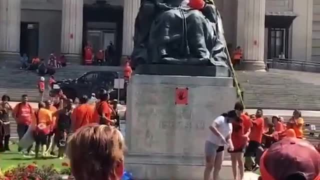 Queen Victoria and Elizabeth II statues toppled in Canada