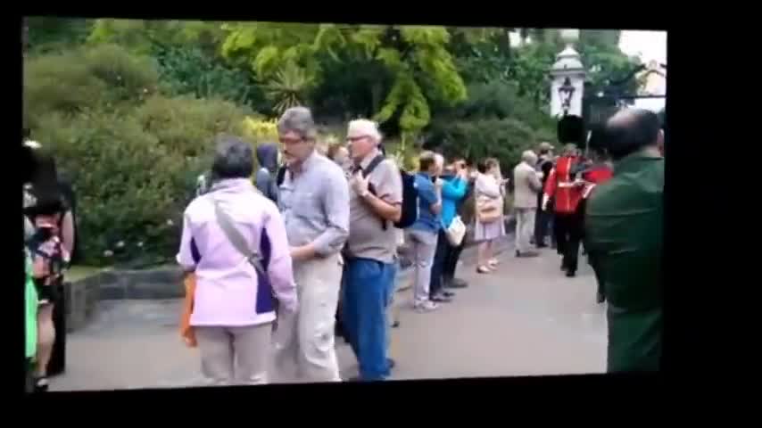 Angry Queens Guards