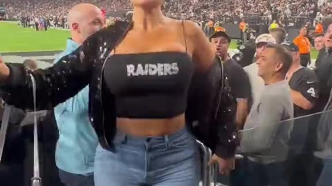 OnlyFans model kicked out of Raiders stadium for flashing her boobs