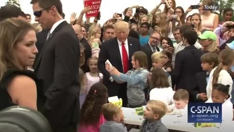 2017 White House Easter Egg Roll 🥰)