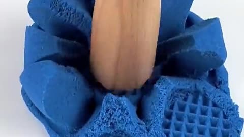 Blue kinetic sand ASMR 😊