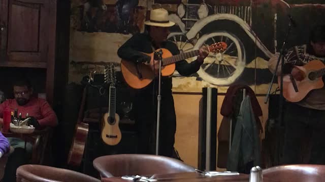 En un pequeño restaurante en San Miguel de Allende, México