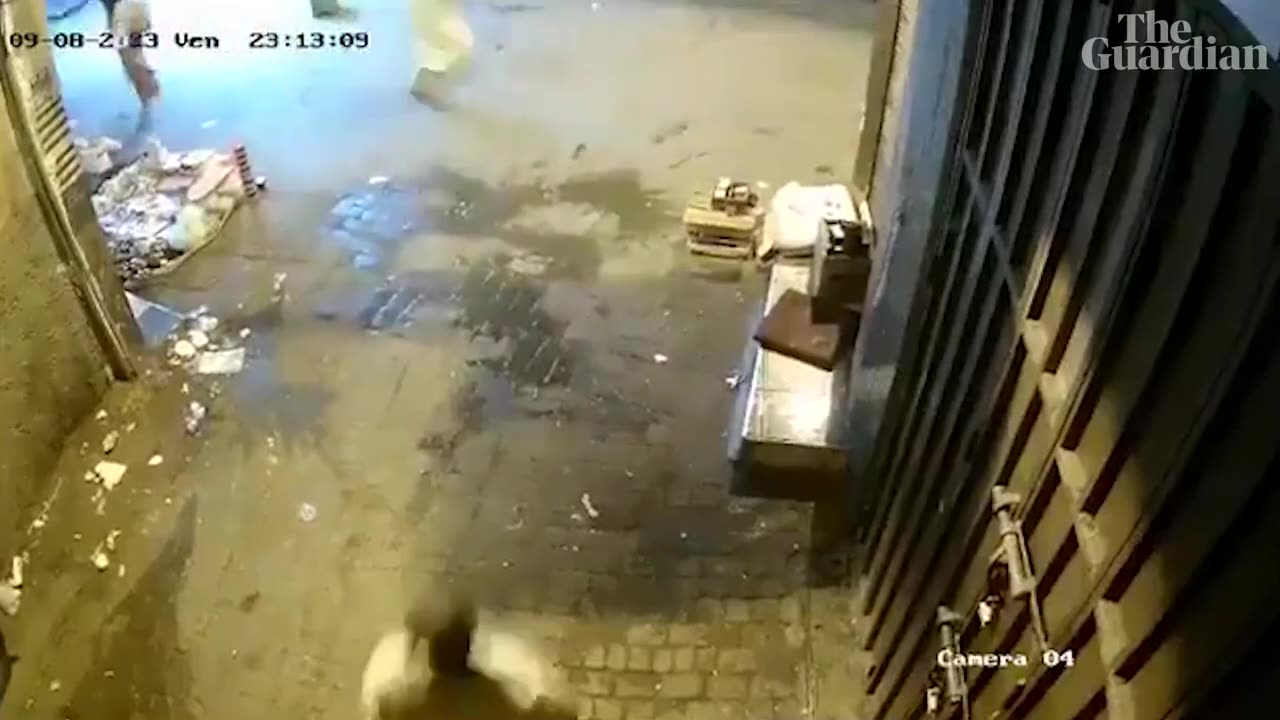 Moroccan People rush to safety as rare earthquake hits Morocco – CCTV