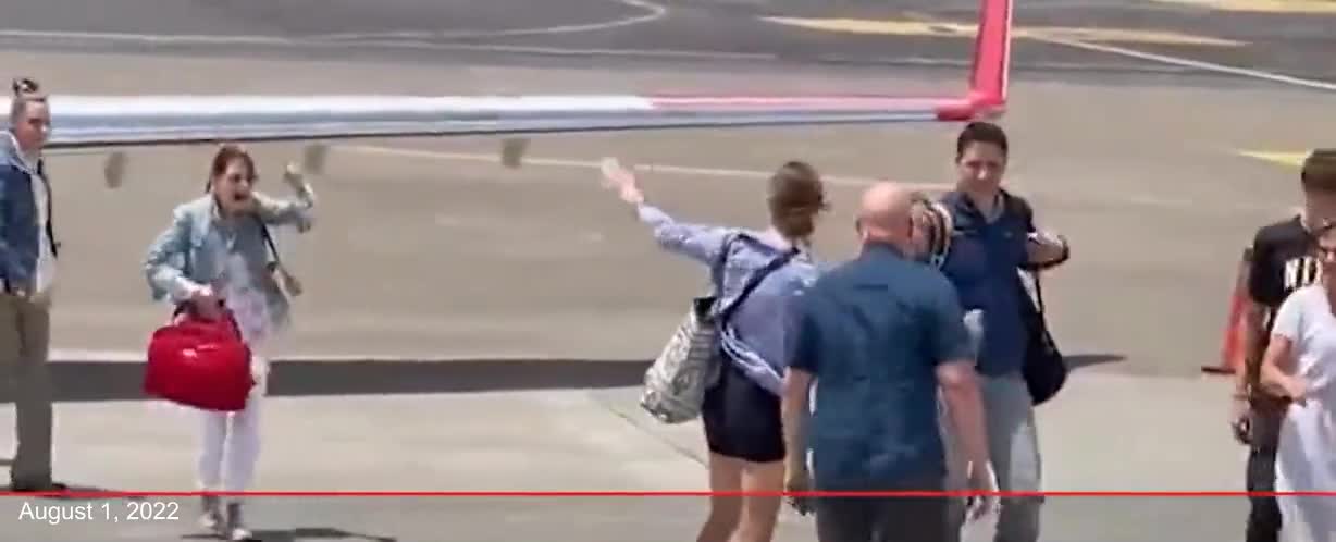 Tyrant Trudeau Exits Private Plane MASKLESS In Blatant Show Of Hypocrisy
