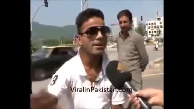 Funny Video, Pakistani mane trying to spiking Englisg