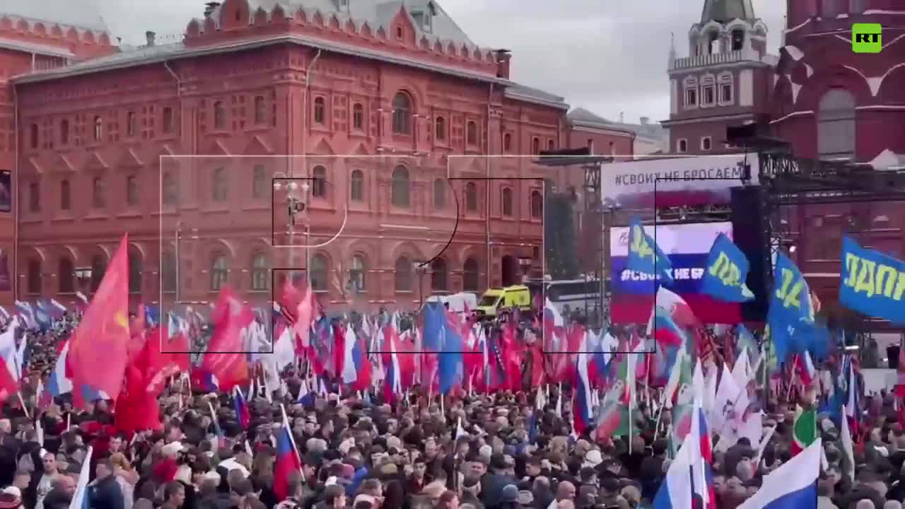 Nel centro di Mosca si sta svolgendo un incontro di massa a sostegno dei referendum sull'adesione alla Russia nelle repubbliche popolari di Donetsk e Luhansk e nelle regioni di Zaporizhie e Kherson.