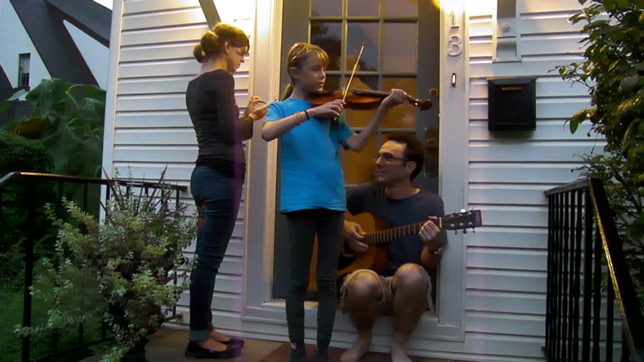 Max and Stella, a Duet of Guitar and Violin