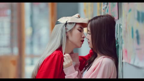 URBOYTJ - กอดได้ไหม (ONE LAST TIME) - Lesbian Music video.mp4