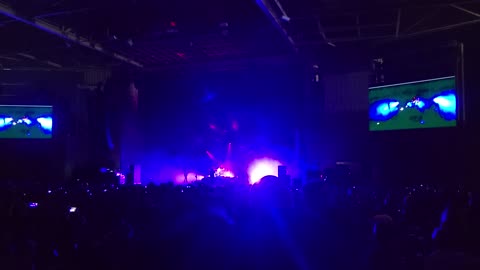 Alice In Chains "Angry Chair"