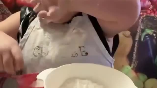 The little boy will make the meal 😂🤣🤣