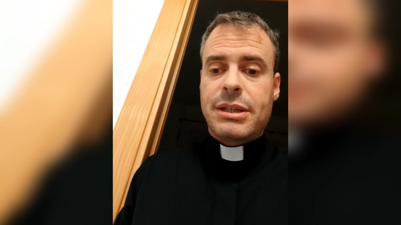 La Biblia se escribió en latín y solo la podían leer los católicos - Padre Raúl Rodríguez
