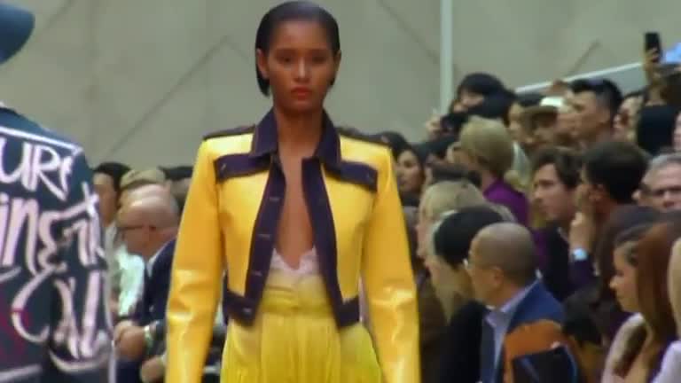 Burberry takes the birds and bees as inspiration for 2015