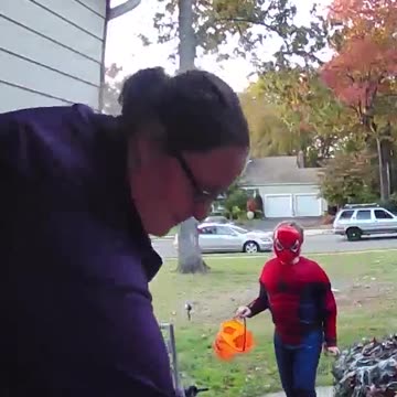 Halloween Candy THIEVES!!! 😡🍬🎃 #shorts #halloween