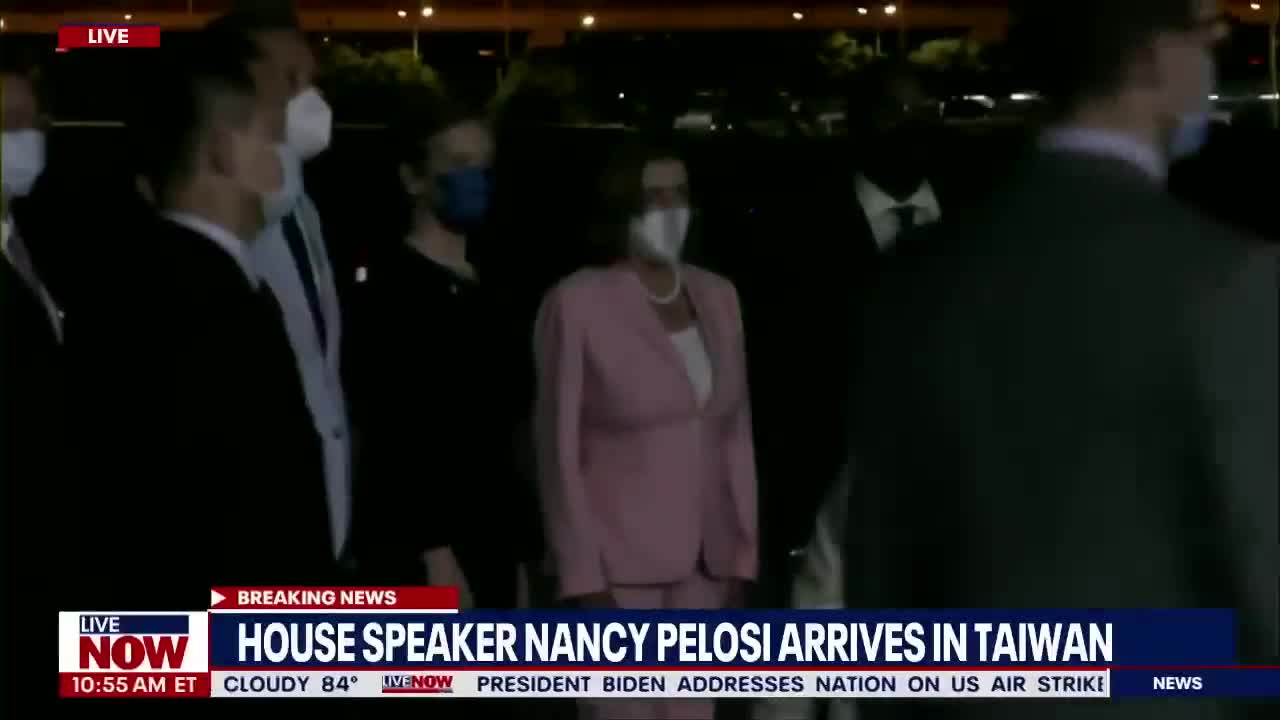 Nancy Pelosi in Taiwan despite China threats