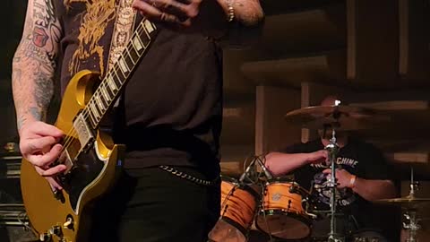 Blacktop Mojo "It Won't Last"