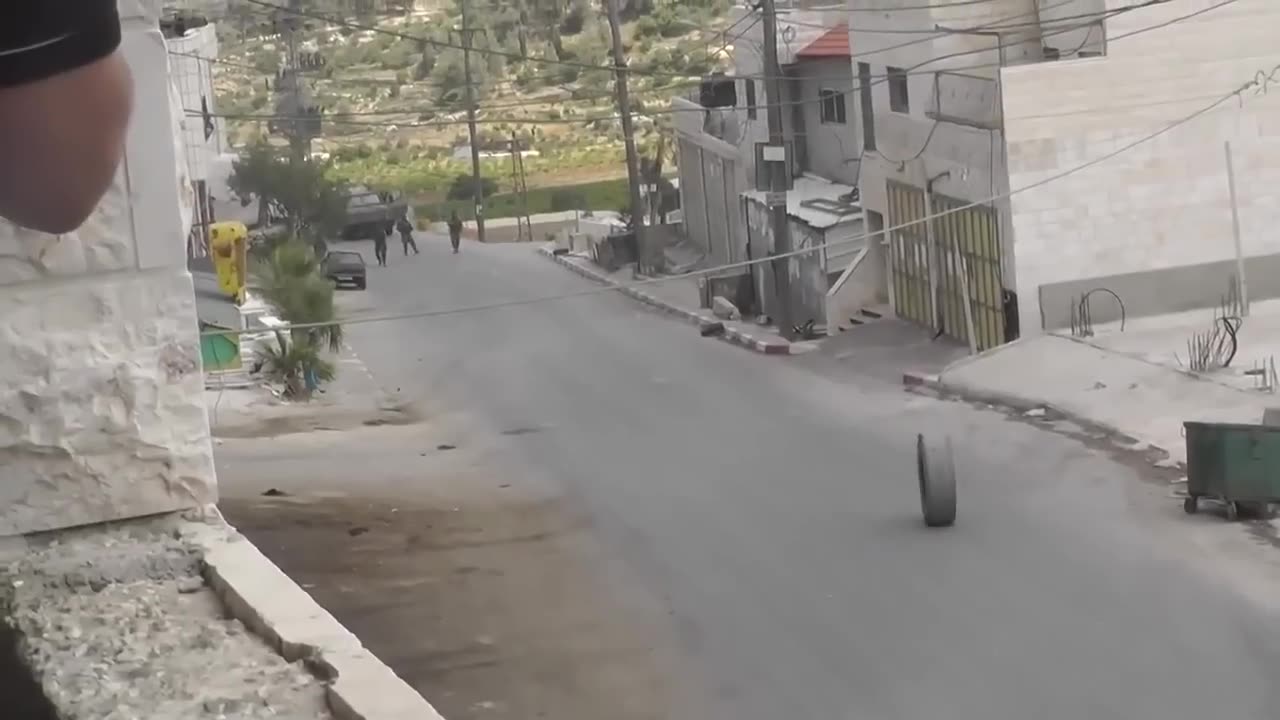 INSTANT KARMA: Isreali Army VS Palestine Tire: 0-1