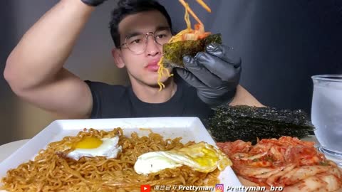 I'AM EATING 10.000C MUKBANG INDOMIE