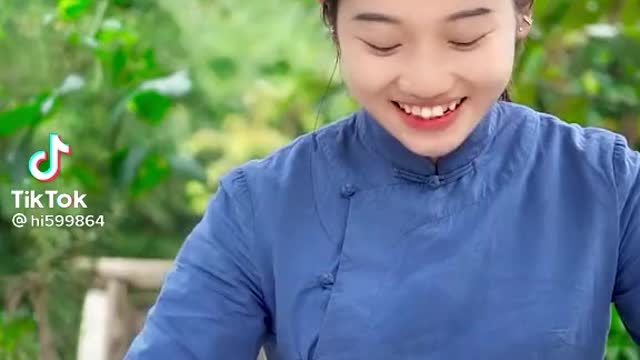 Beautiful girl eating honey is really delicious