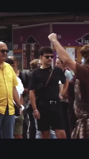 There is a severe lack of Bravehearts... the irony is lost on the public