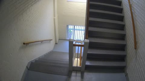 3883FHOB03Stair7_2021-01-06_07h36min21s247ms.mp4