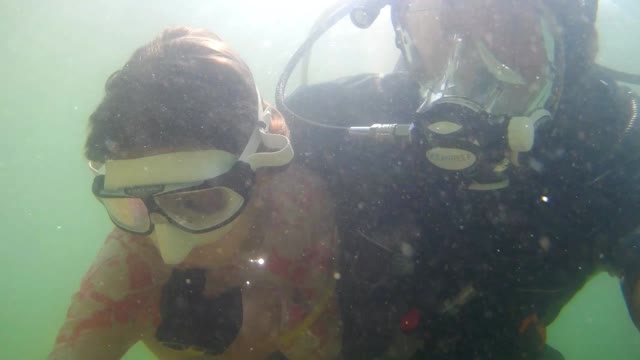 Diving with my daughter - Golden Haze, a diving film