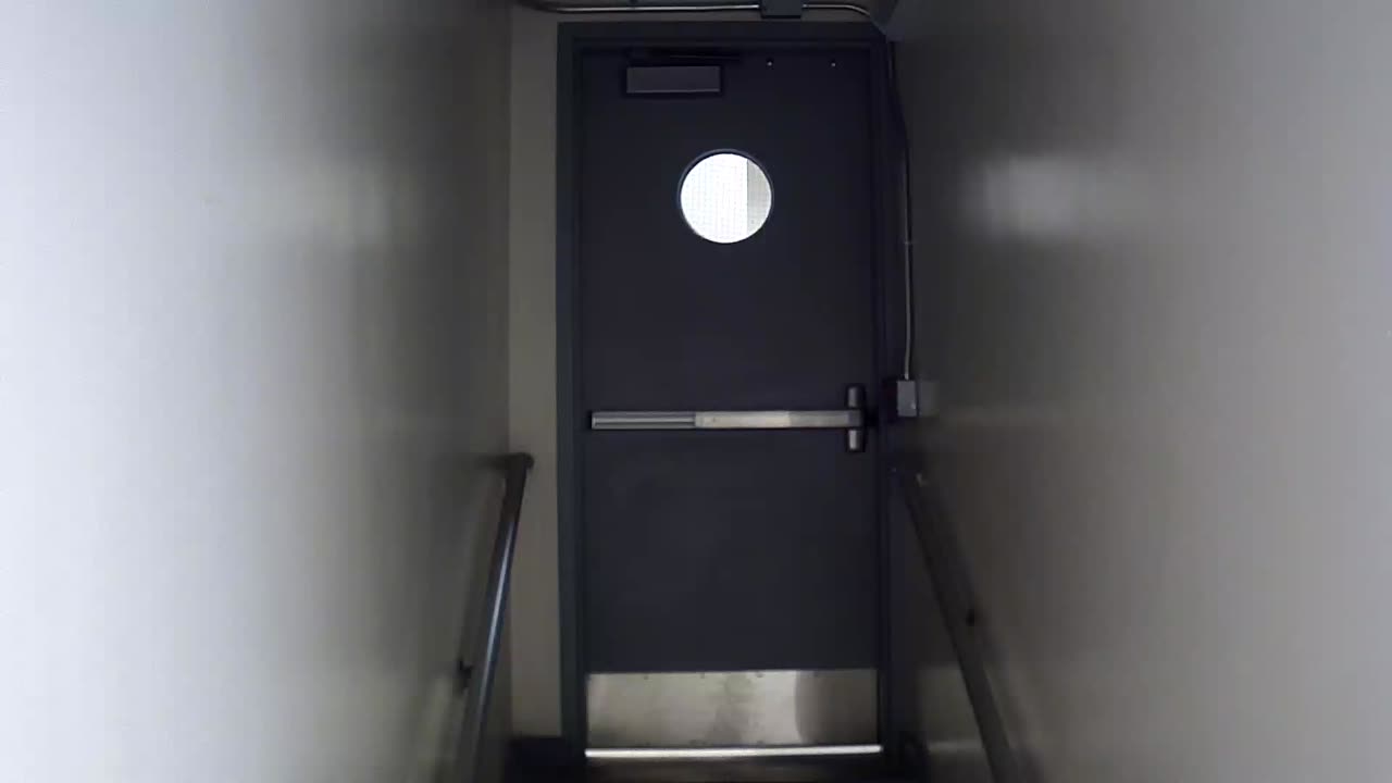 6113RHOBGRSWStair7_2021-01-06_16h00min02s630ms.mp4