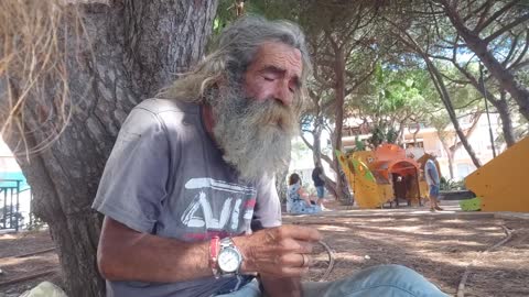 2022-09-04 - Paco, le clochard espagnol - Youtube Triskel