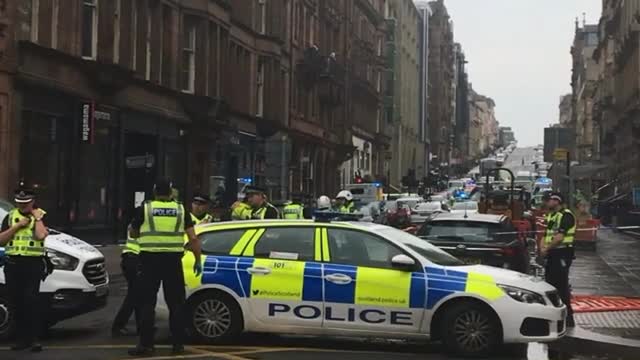 2 people killed, 2 injured in 'horrific' New York City subway stabbings.