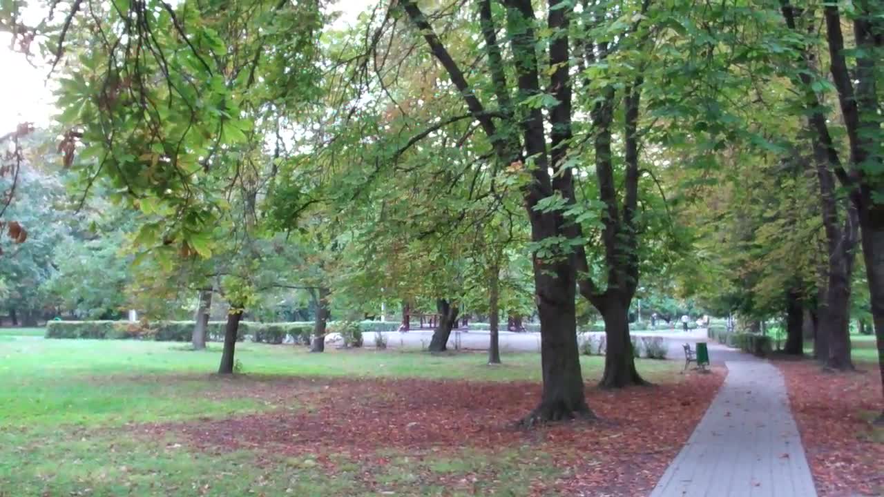 Touring Hungary 7, Castle Garden before a storm