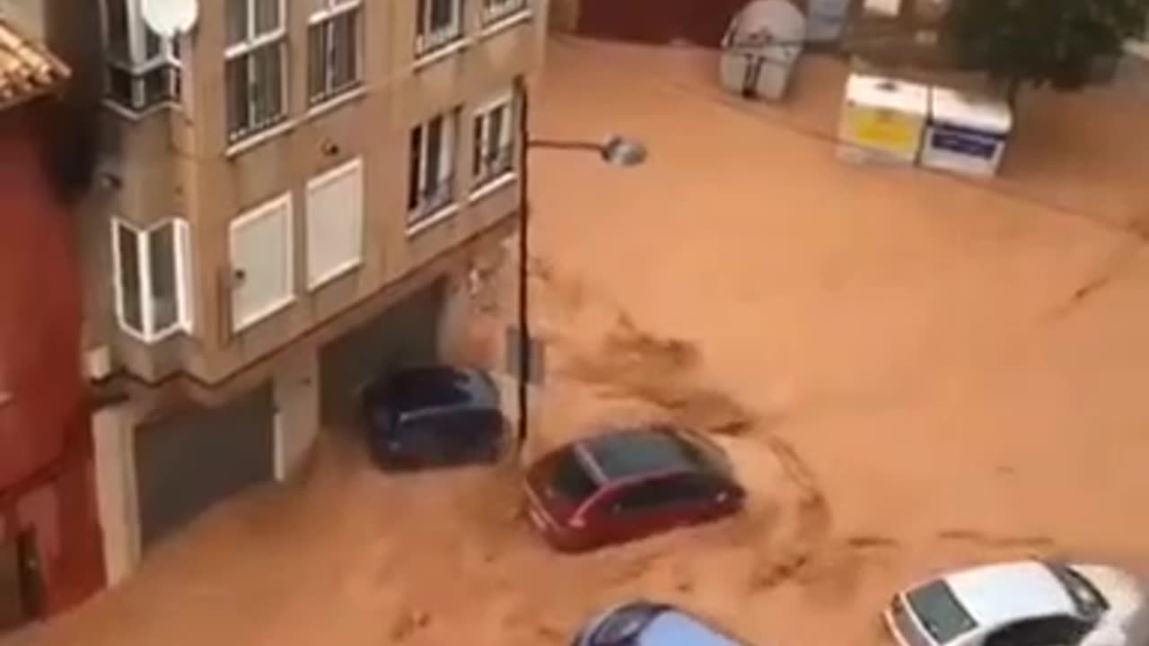 Massive flooding in Utiel in the Valencia Region Spain 🇪🇸