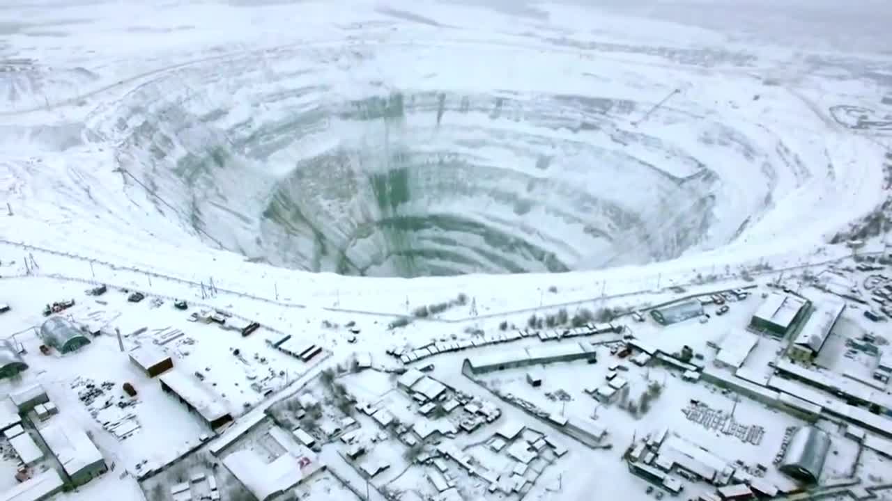 Diamond Mining - Inside the Largest Mine in the World _ Free Documentary Shorts.