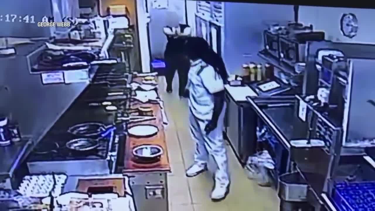 Thug Punches Female Restaurant Worker In The Face