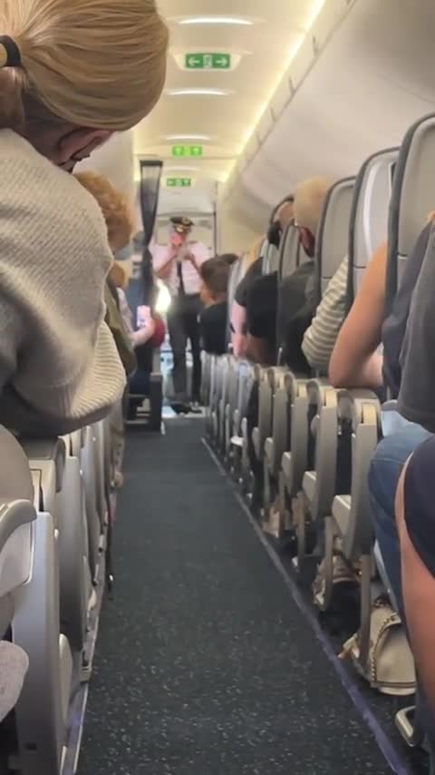 Delta Airlines Announces That Masks Are No Longer Required on Their Flights