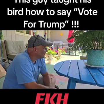 This guy taught his bird how to say "VOTE FOR TRUMP"